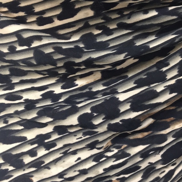 MiracleSuit Women’s Purrfection One-Piece Swimsuit Size 10 Like-NEW Condition - Picture 2 of 7